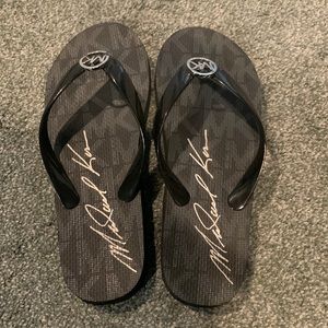 NWOT NLACK MICHAEL KORS